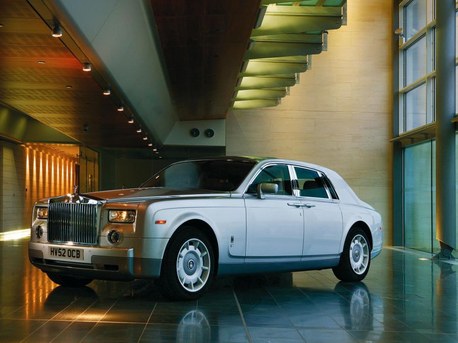  Rolls-Royce Phantom 2003 года  (UK) (фото 5 из 20)
